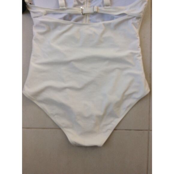 Daci Swim One Piece Swimwear Cut Out Swimsuit - Picture 8 of 9